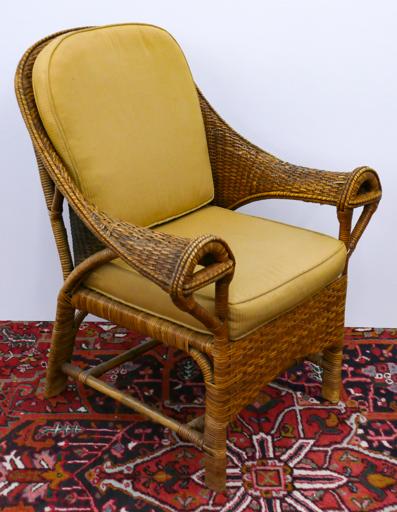 Modern Wicker Armchair 37''x31''x28''