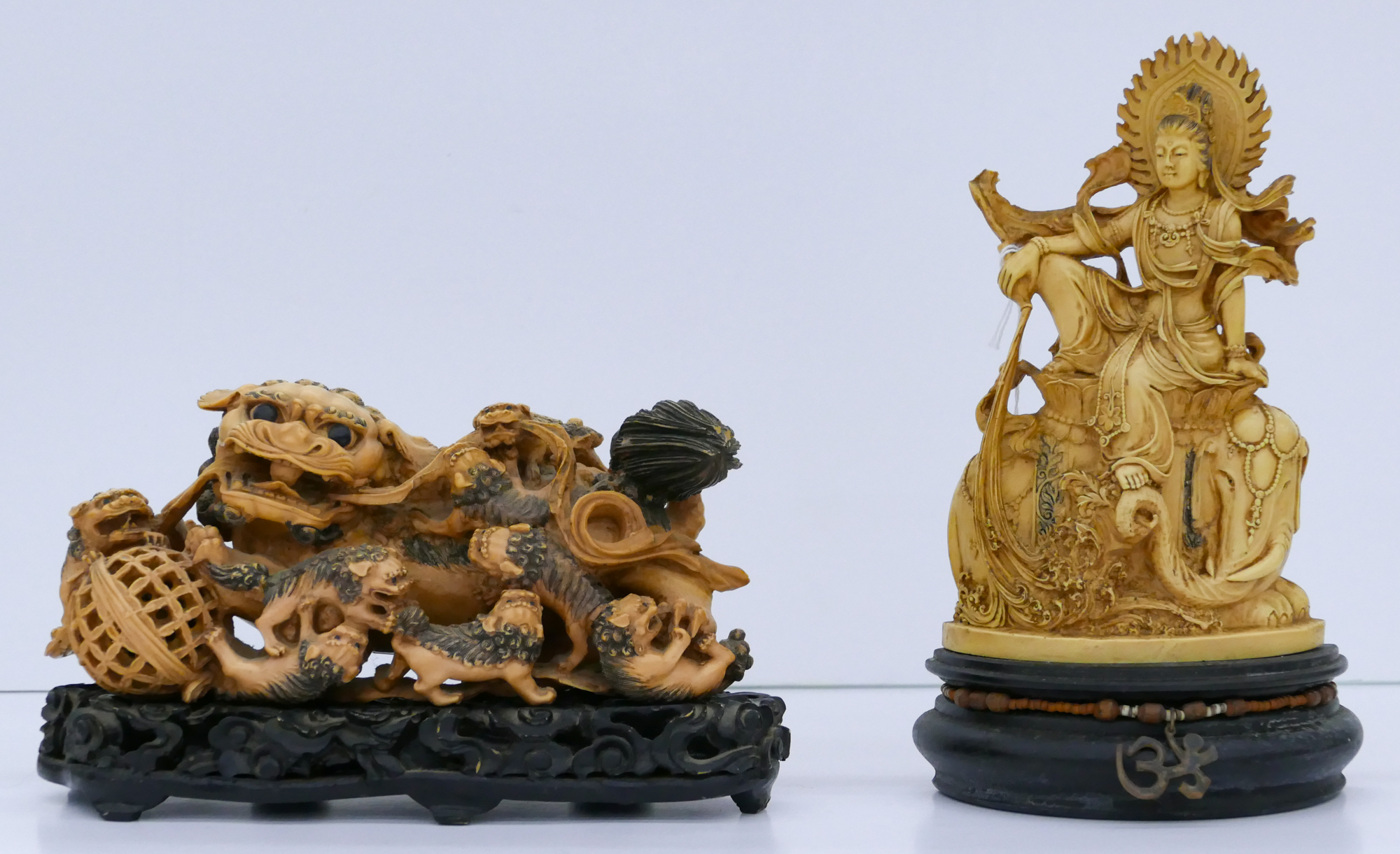 2pc Old Chinese Resin Foo Lion 3cfc70
