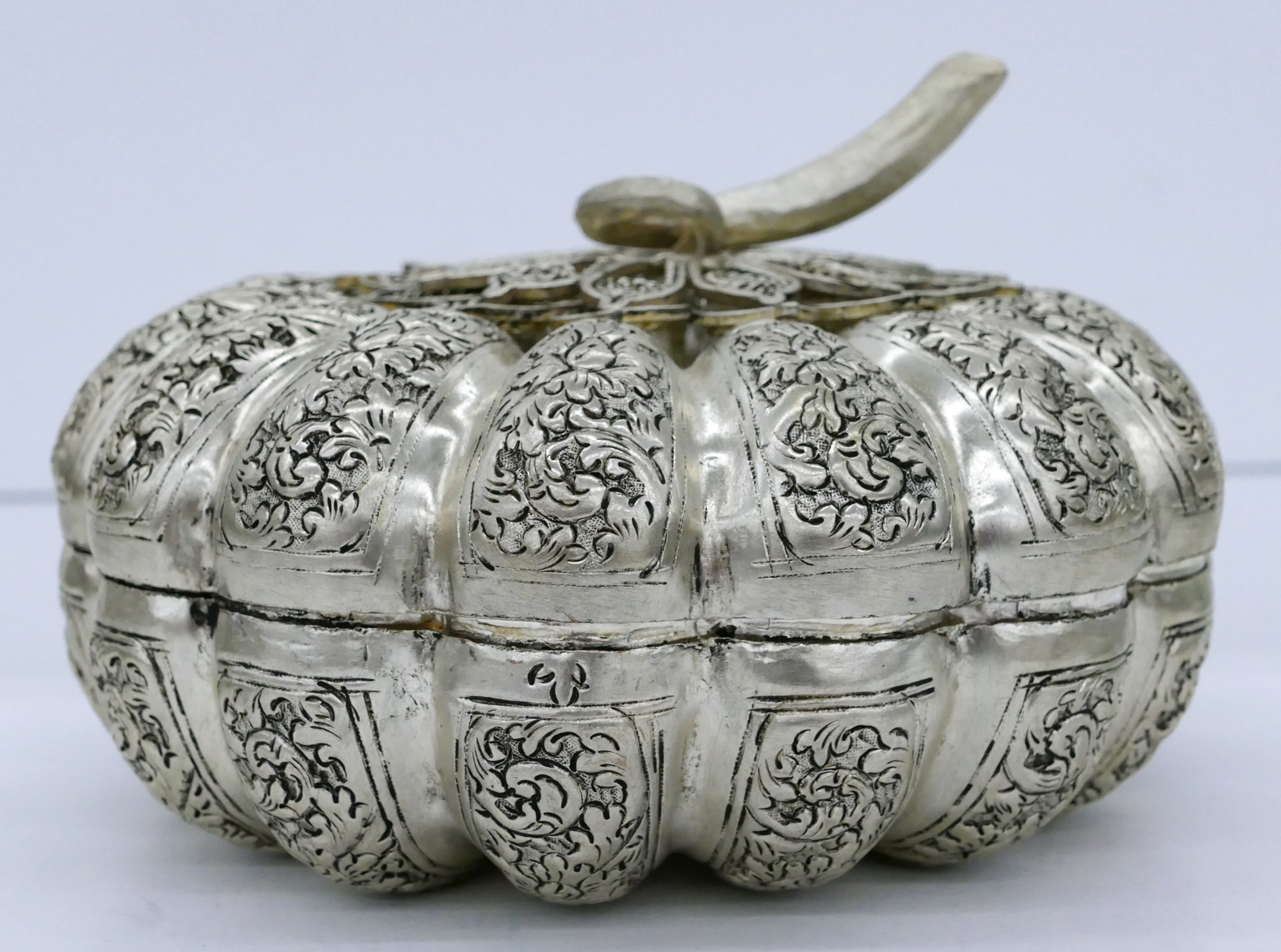 Burmese Silver Figural Melon Box 3cfc79