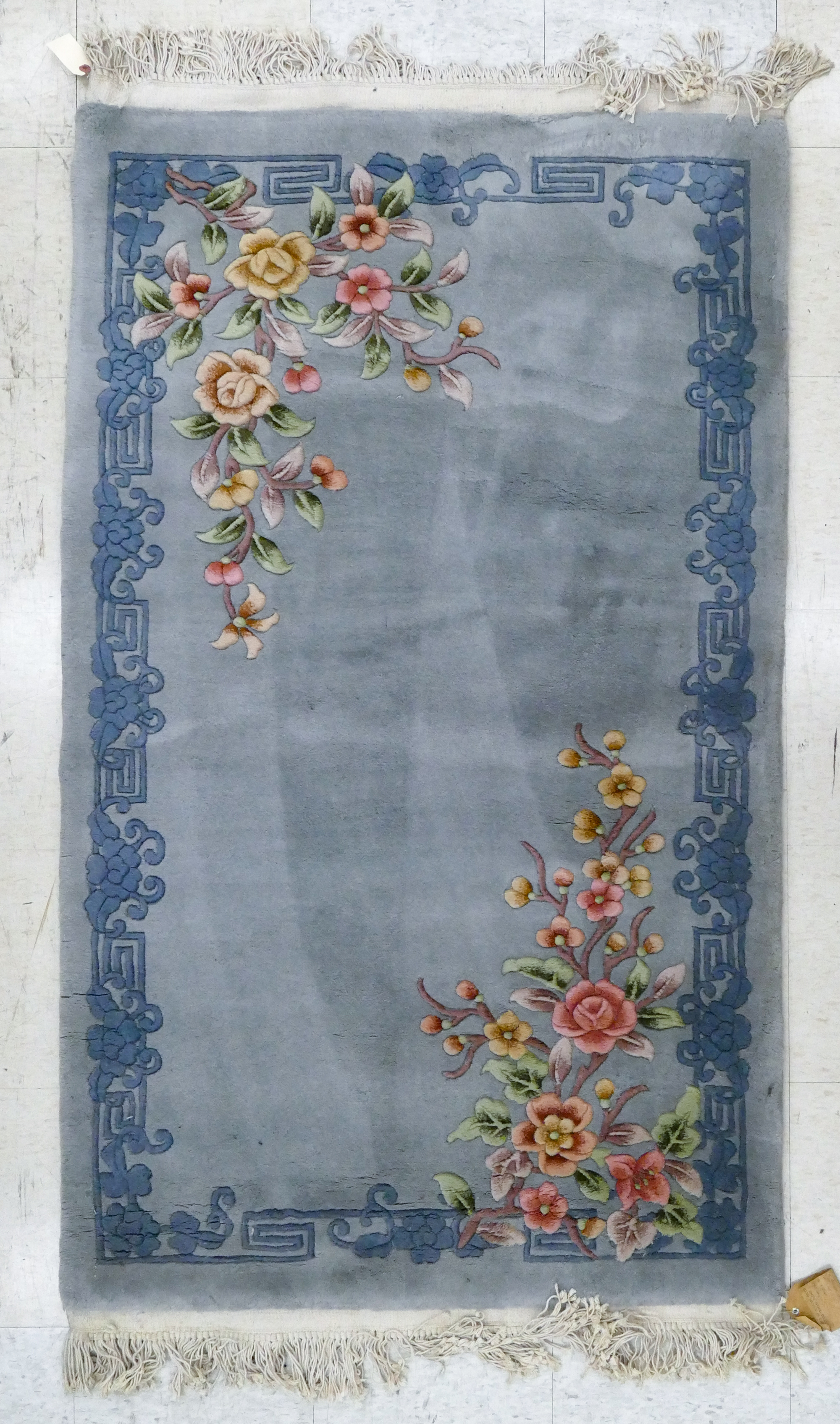 Chinese Floral Sculpted Rug 5'