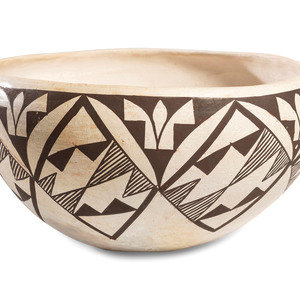 Acoma Pottery Chili Bowl
second quarter