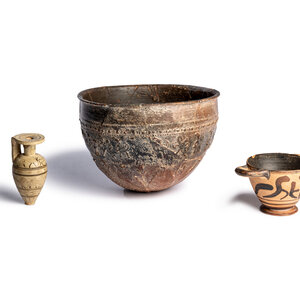 Three Greek Terracotta Vessels
Circa