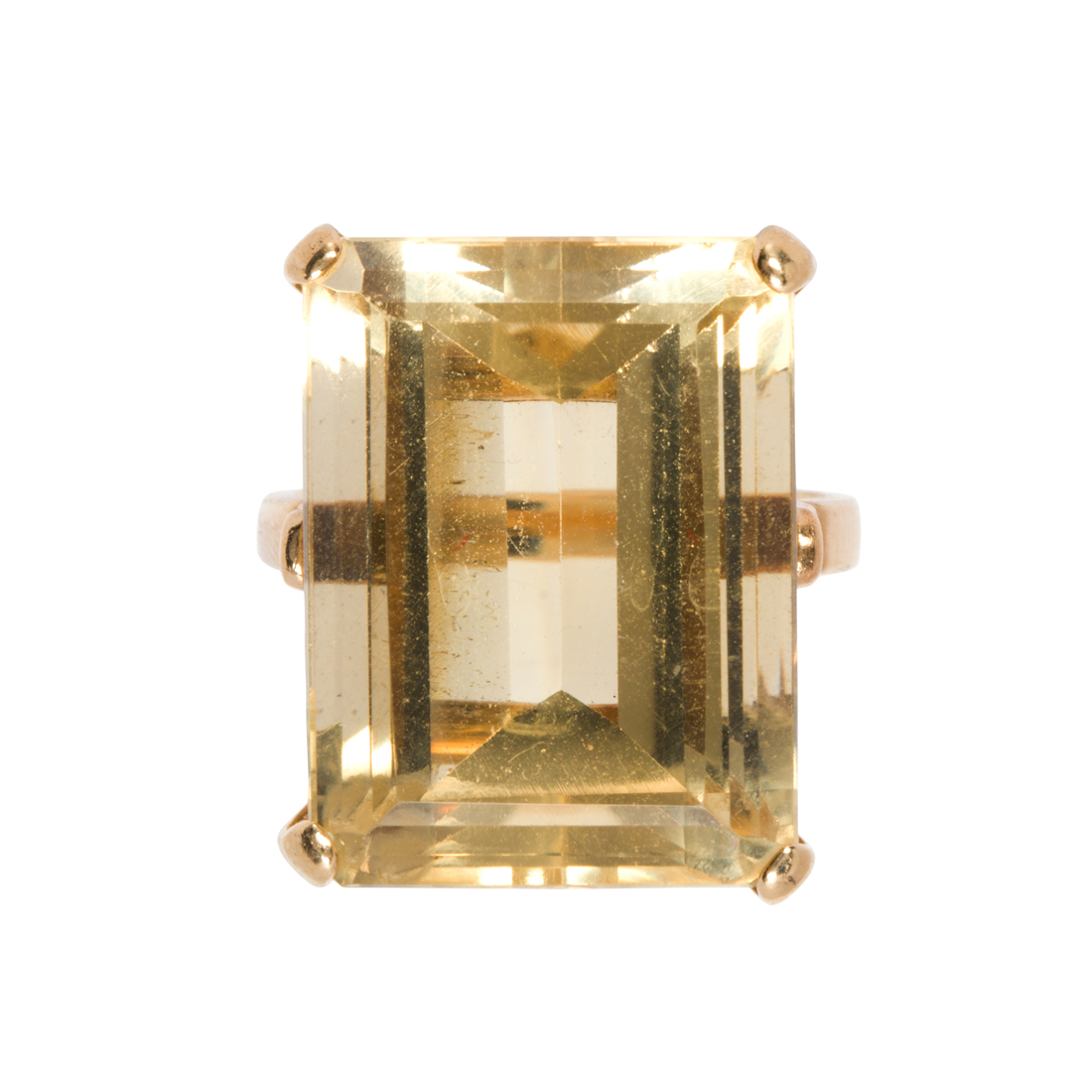 A CITRINE AND 14K GOLD RING A citrine 3ce256