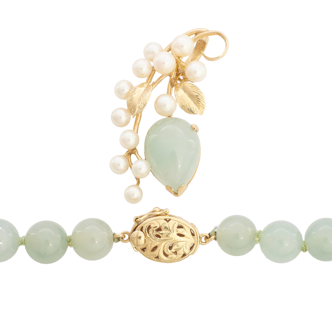 MINGS A JADE CULTURED PEARL AND 3ce273