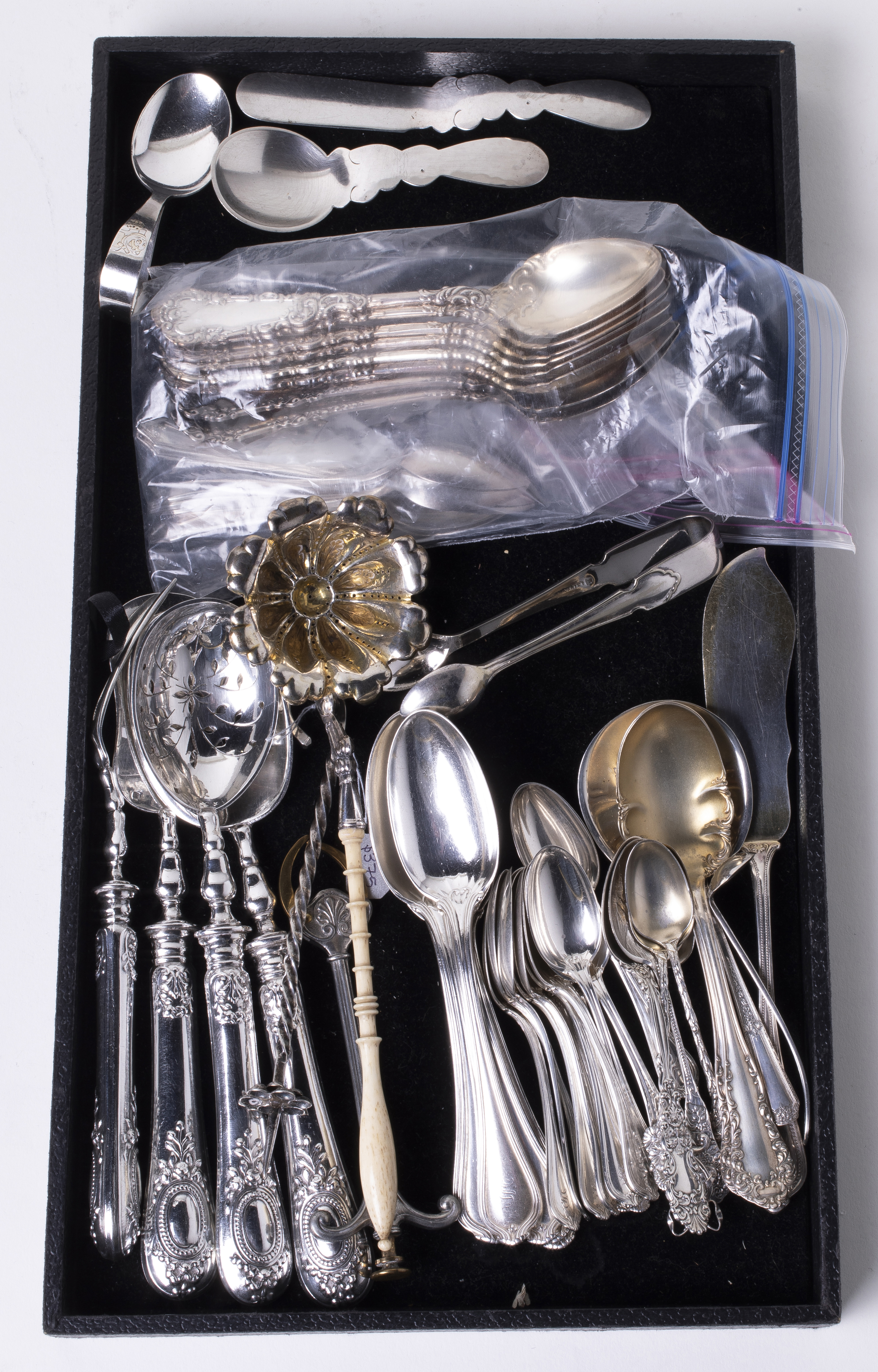 LOT OF STERLING FLATWARE INCLUDING