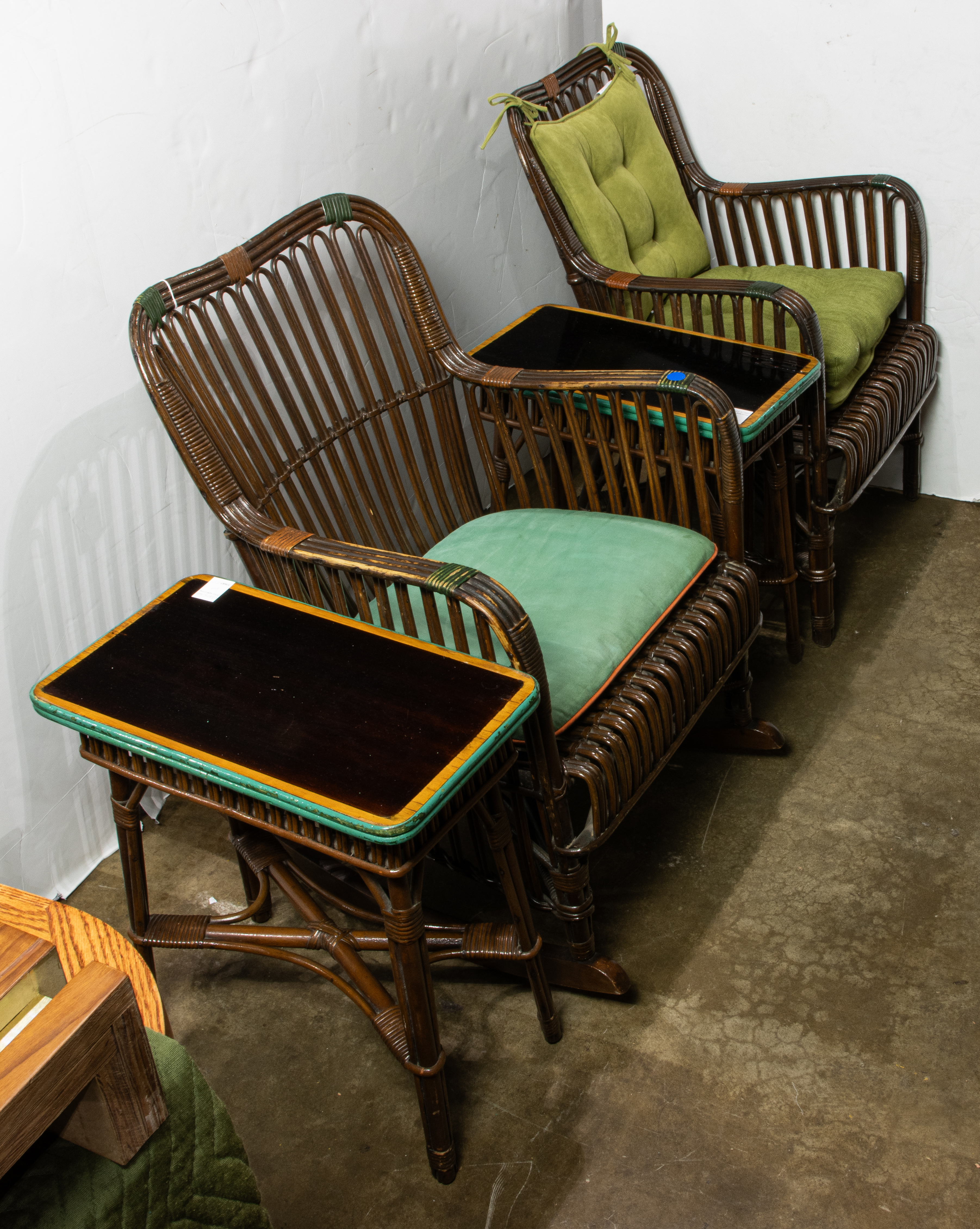 A VINTAGE ADIRONDACK OR CABIN STYLE 3ce417