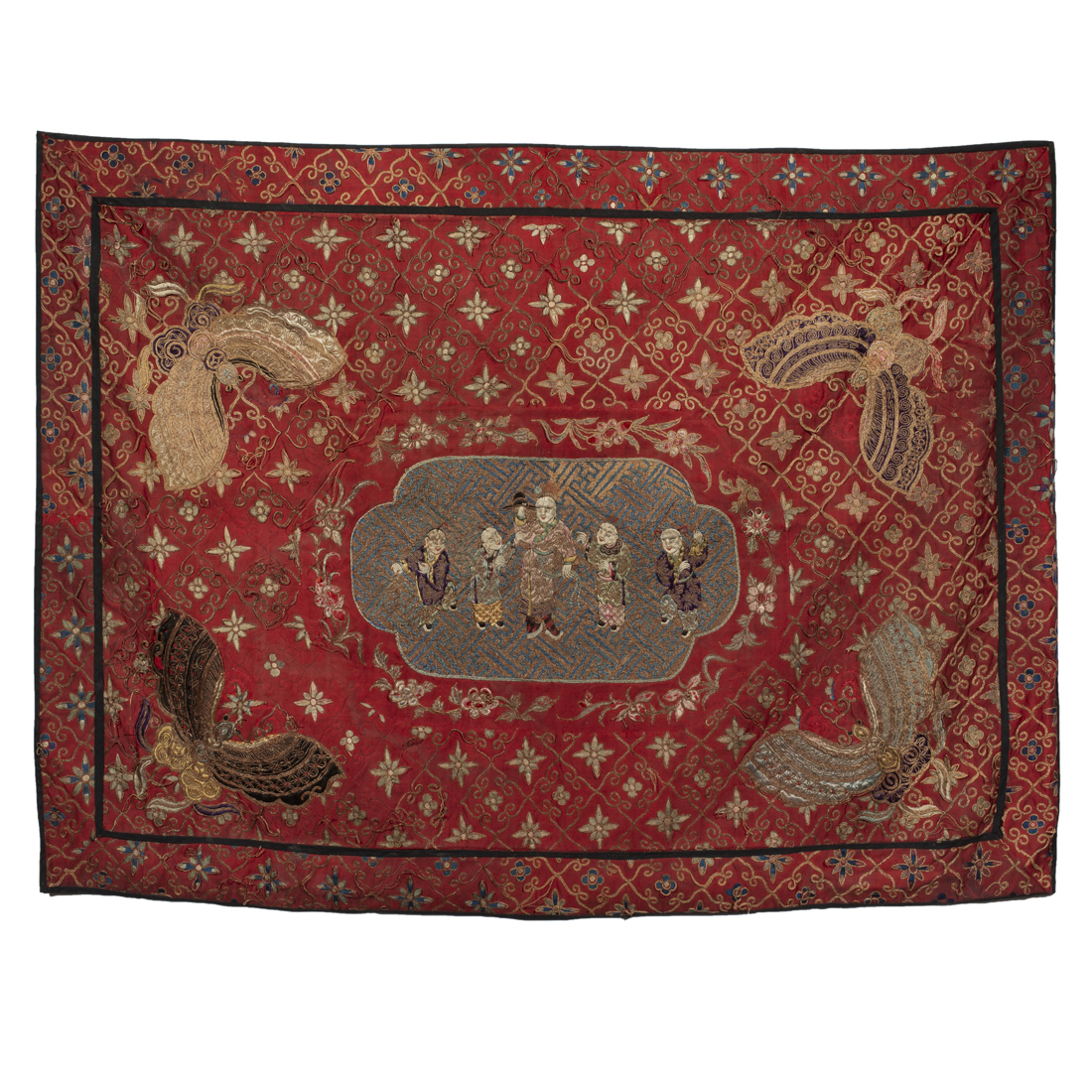 CHINESE EMBROIDERED RED GROUND 3ce484