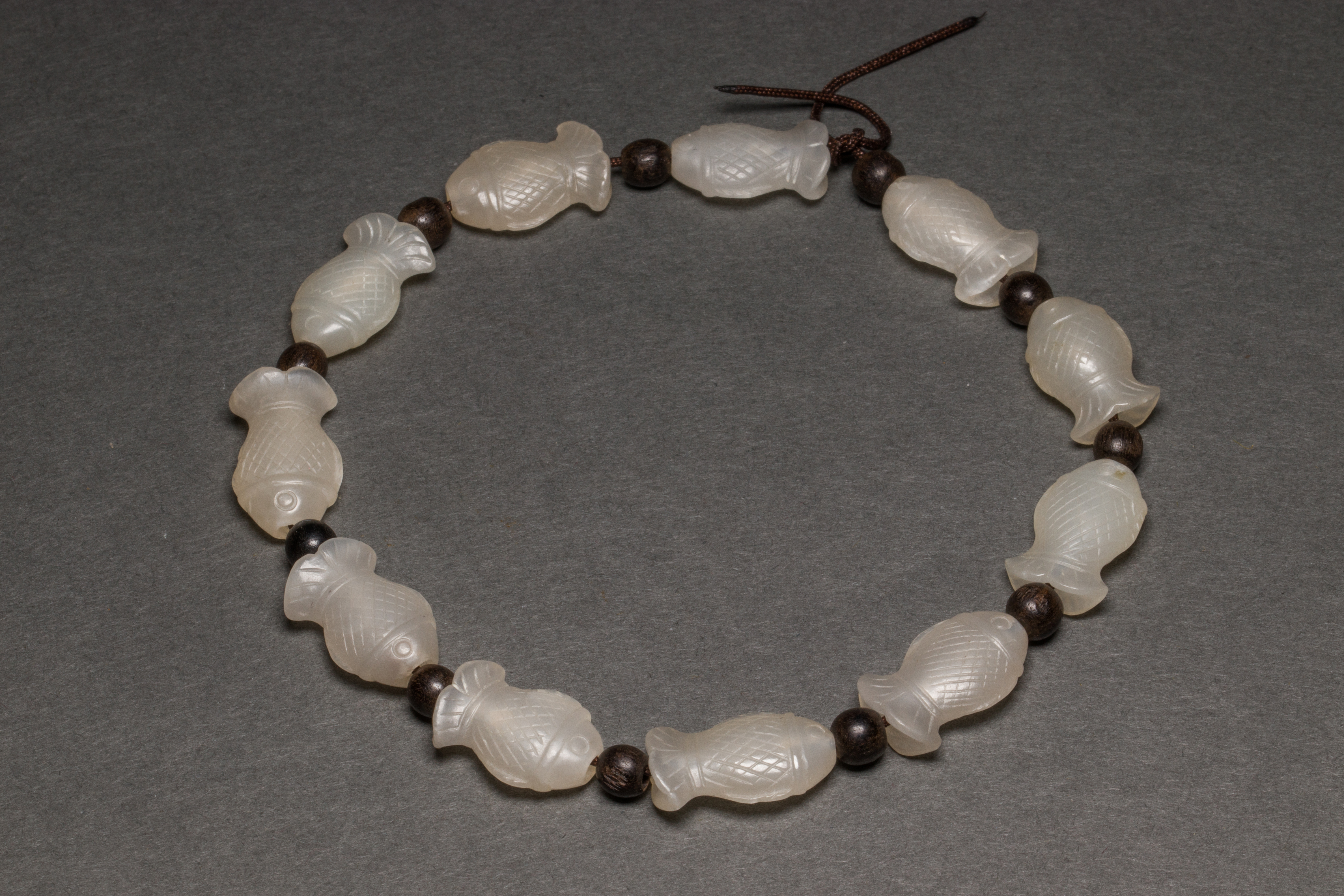 CHINESE WHITE JADE FISH BRACELET