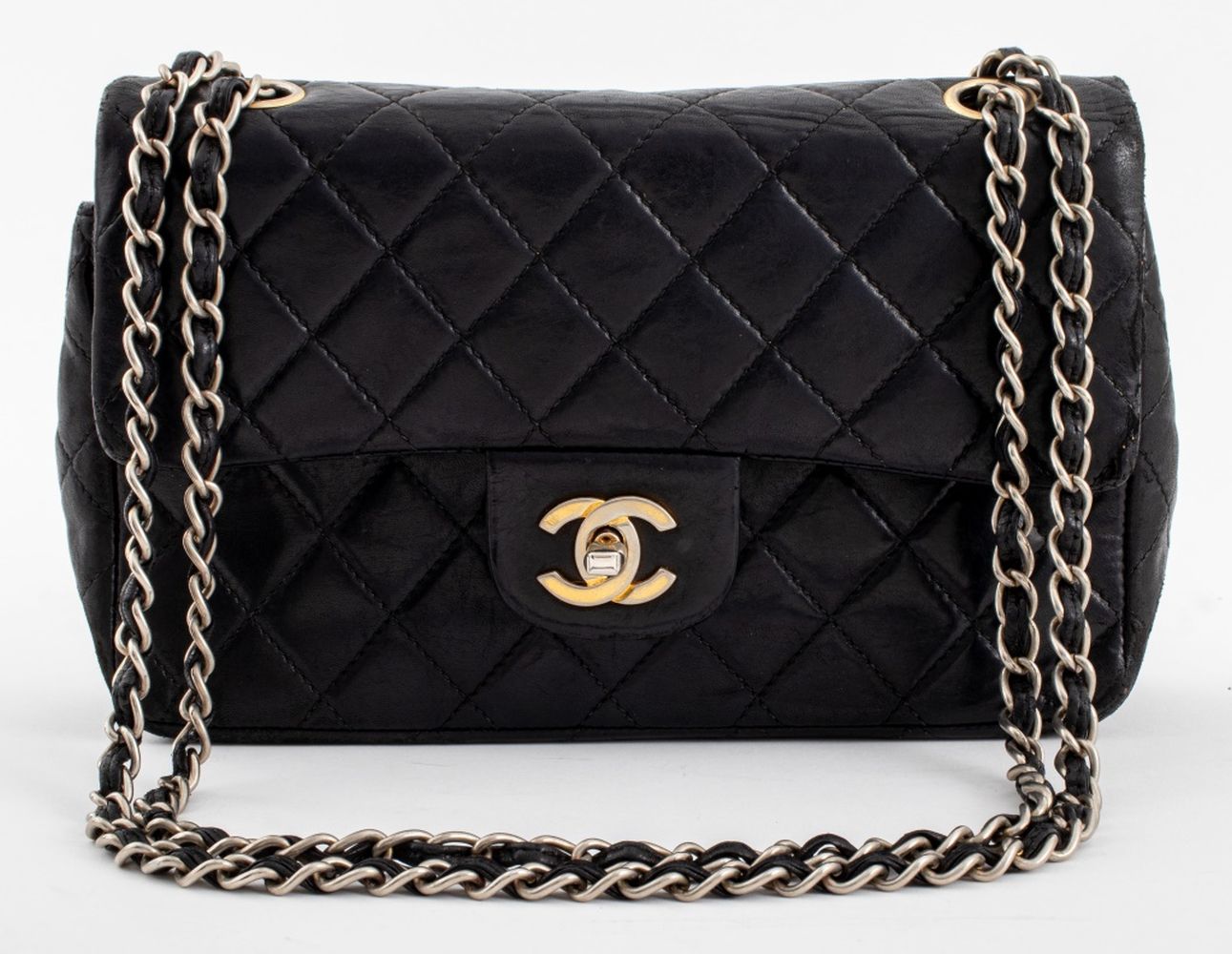 CHANEL QUILTED BLACK LEATHER FRONT 3ce6df