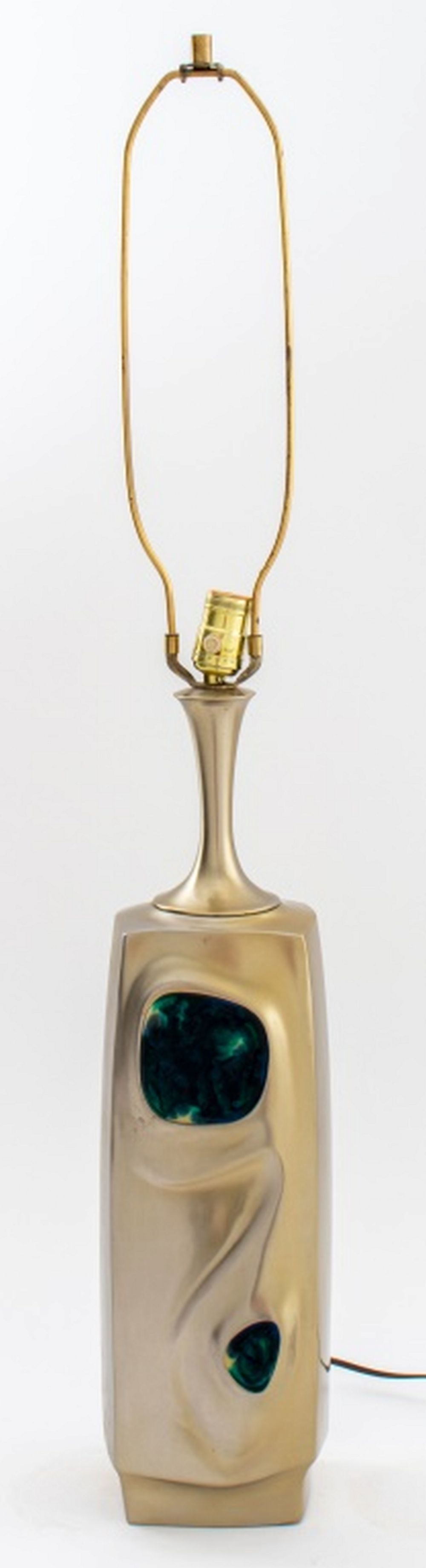 MOD 1960S STYLE GOLD TONE LAMP 3ce7f8