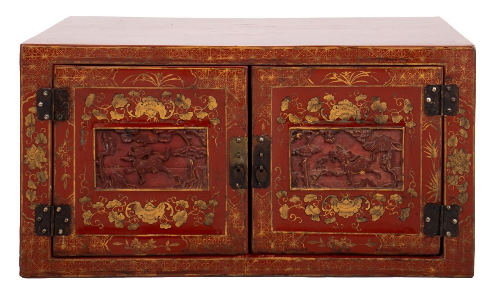 CHINESE PARCEL GILT RED LACQUER