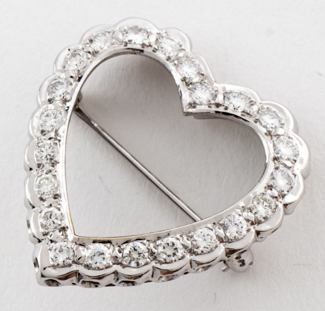 MODERN 14K WHITE GOLD DIAMOND HEART 3ce8d7