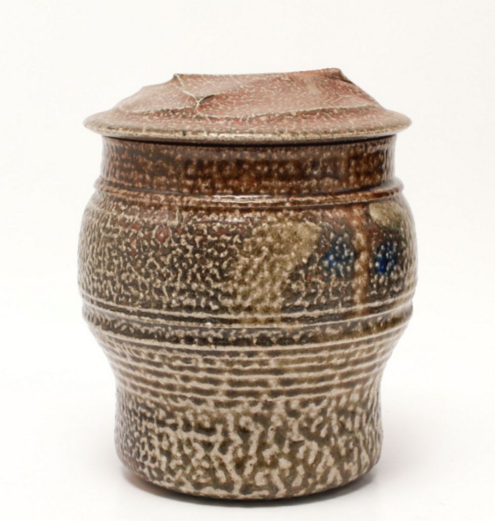 KAREN KARNES ATTR. STONEWARE POTTERY