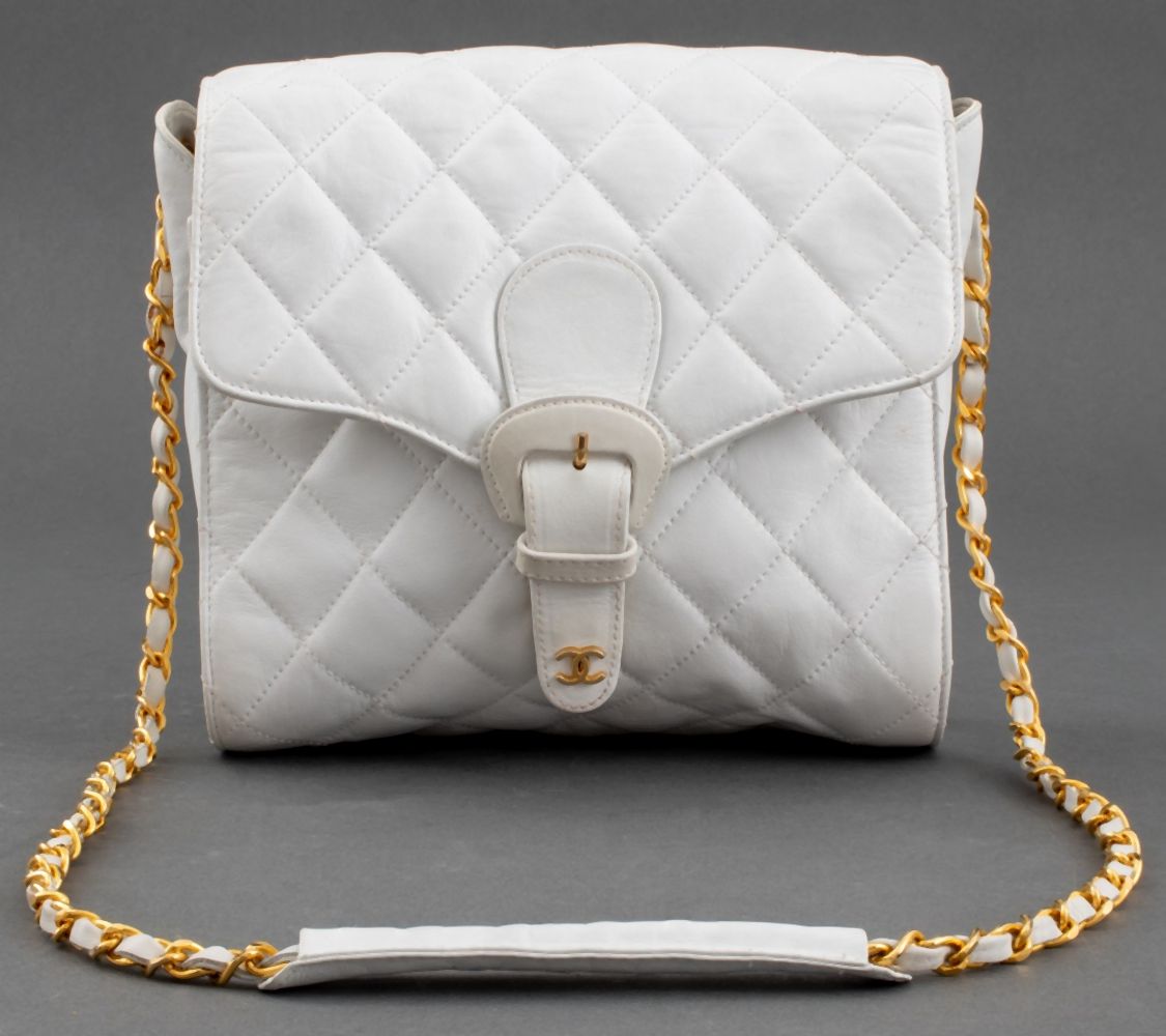 CHANEL QUILTED WHITE LEATHER HANDBAG,