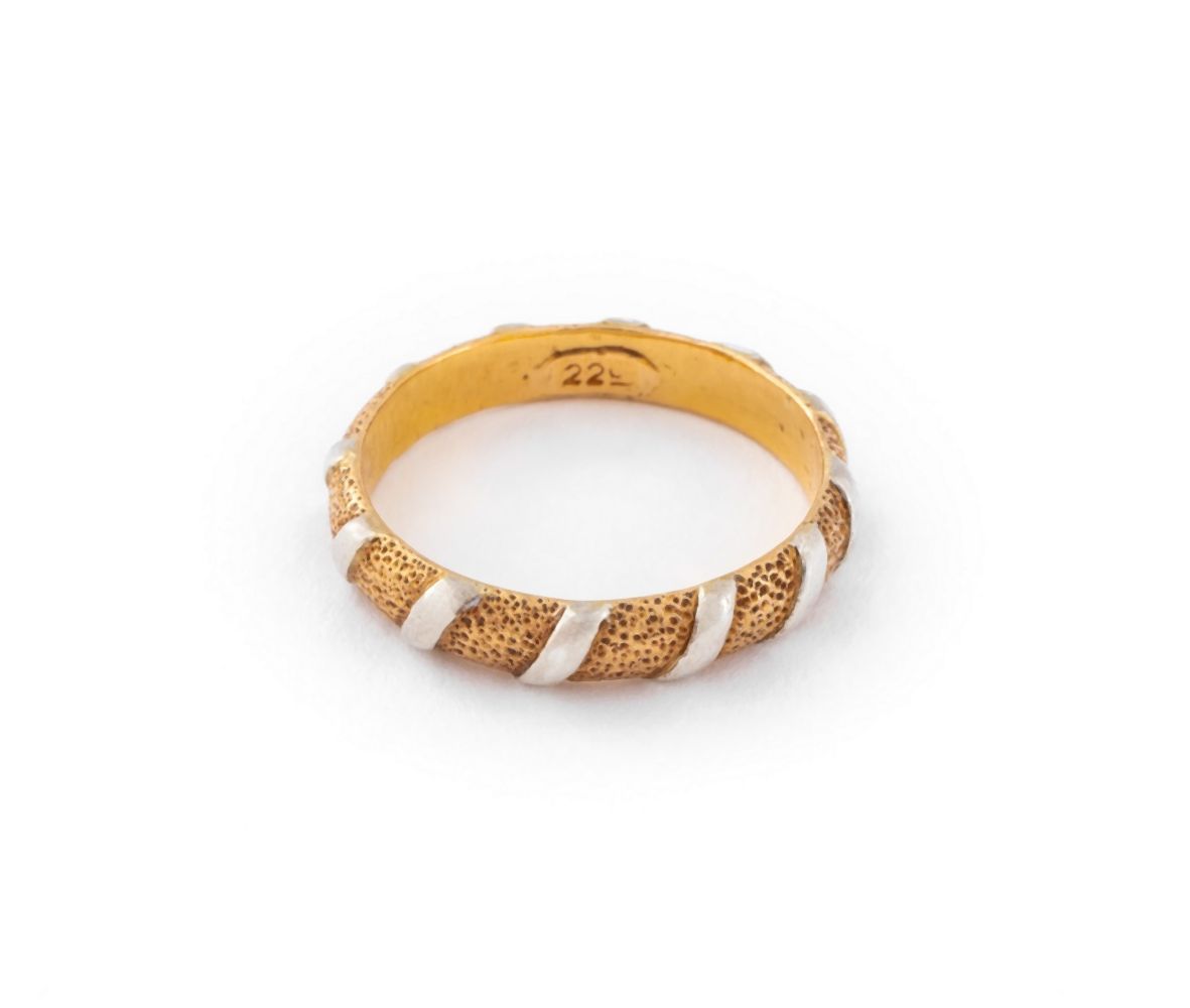 22K YELLOW GOLD 925 SILVER BAND RING