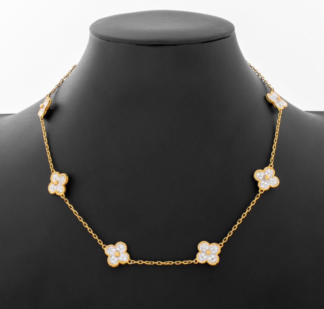 18K GOLD & DIAMOND ALHAMBRA STYLE