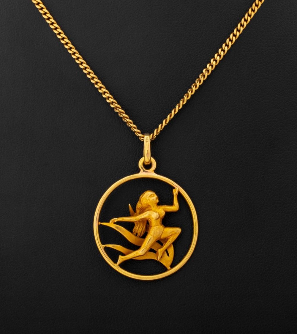 18K YELLOW GOLD PENDANT NECKLACE 3cecd2