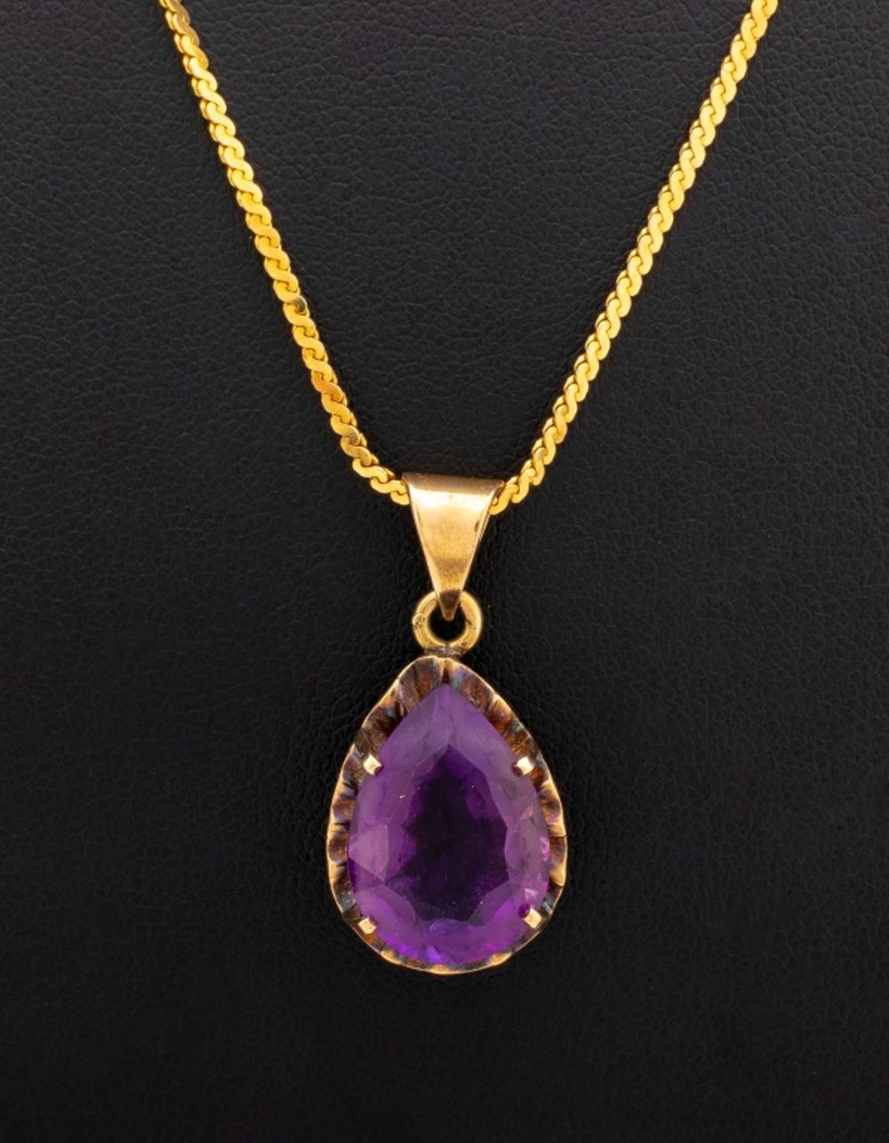 14K YELLOW GOLD AMETHYST PENDANT 3cf083