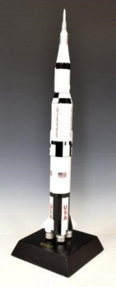 1/ 200 SCALE MODEL NASA ROCKET