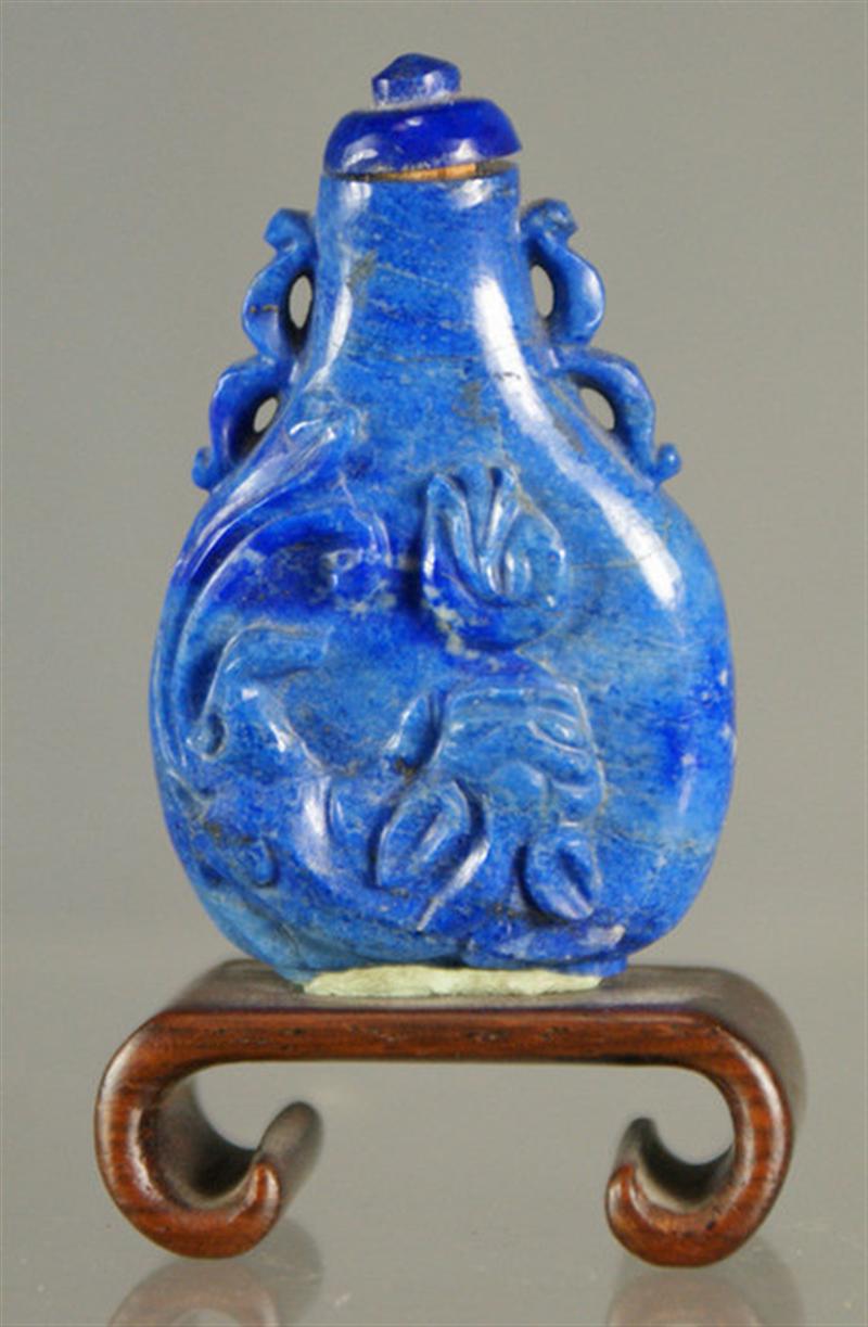 (1) carved lapis lazuli snuff