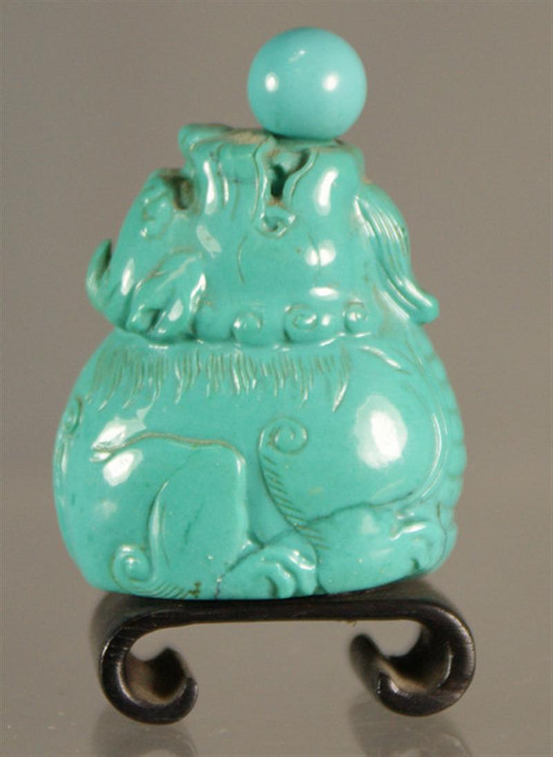 (1) carved  turquoise snuff bottle,