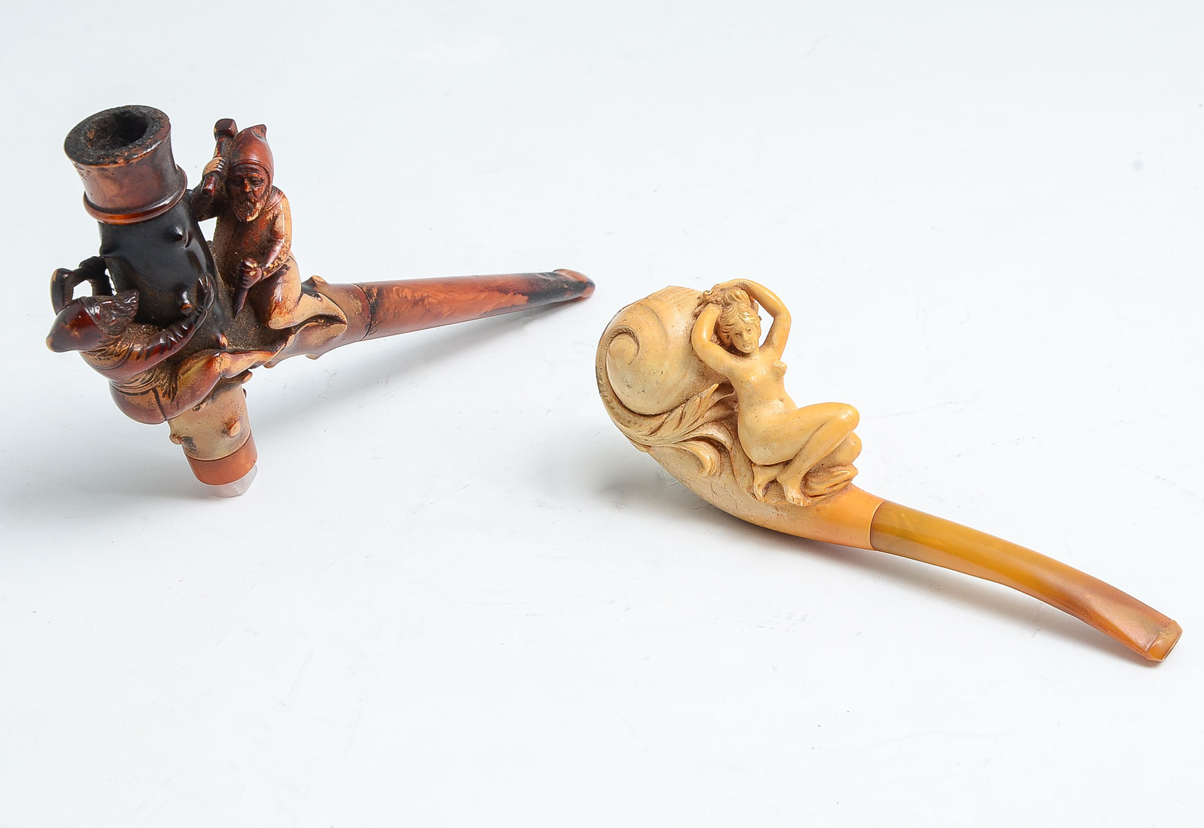 1 MEERSCHAUM & 1 BRIARWOOD PIPE: 1)