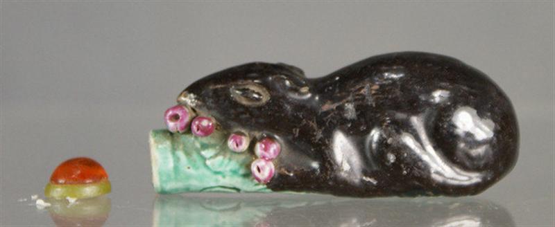 (1) molded porcelain squirrel