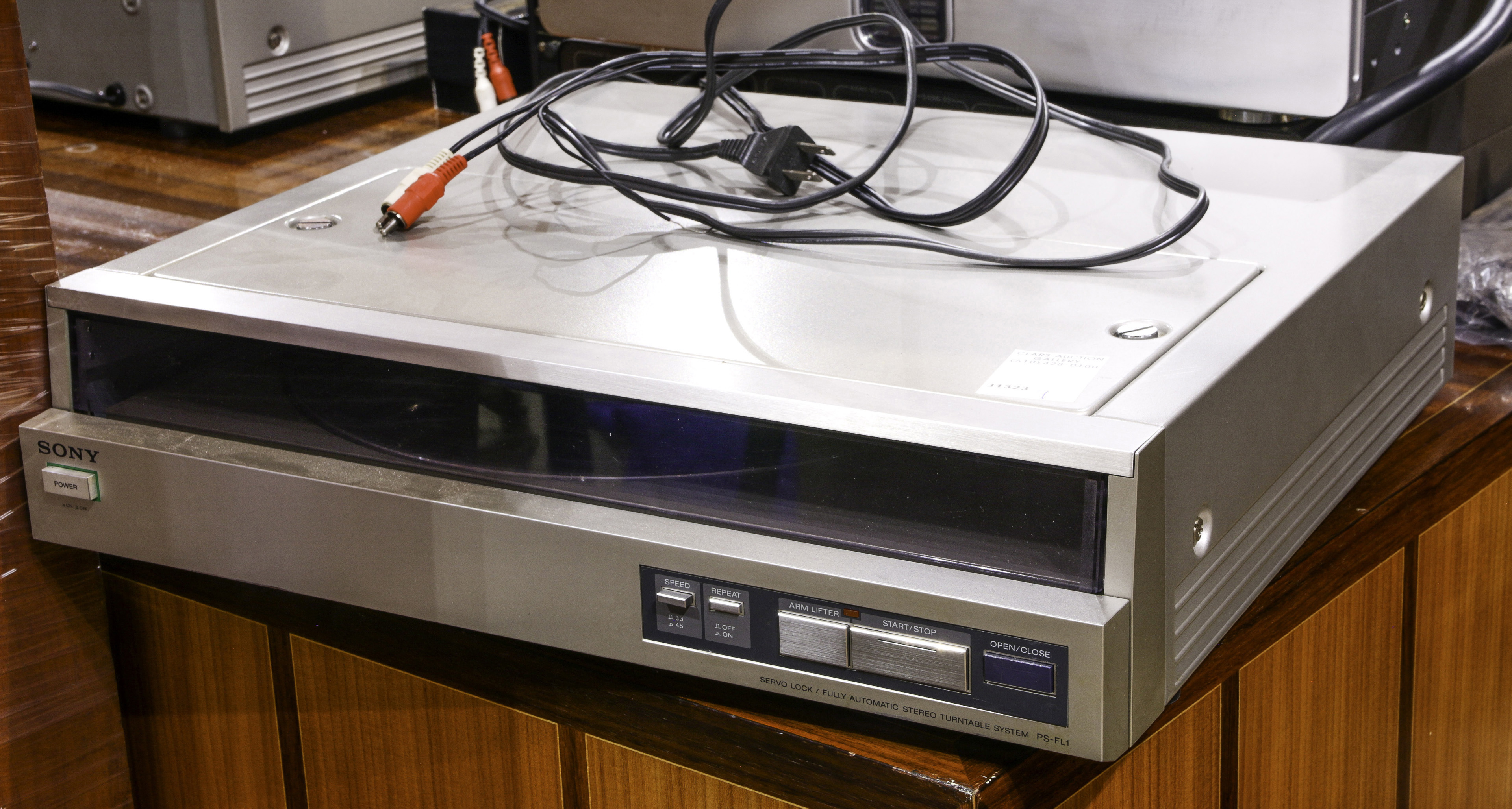 (1) SONY PS-FL1 TURNTABLE (1)