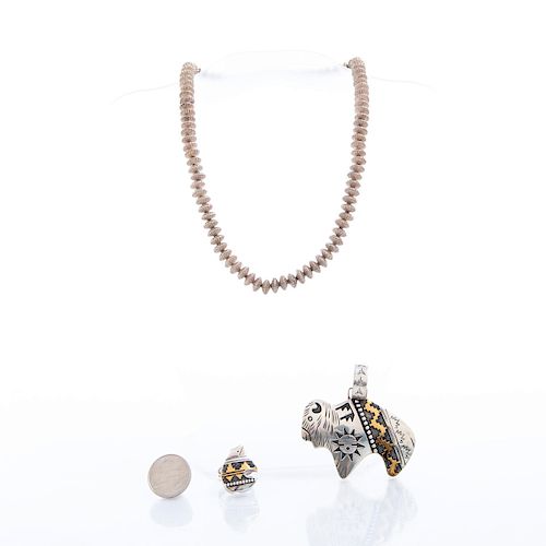 1 T. SINGER BISON PENDANT, 1 BEAR