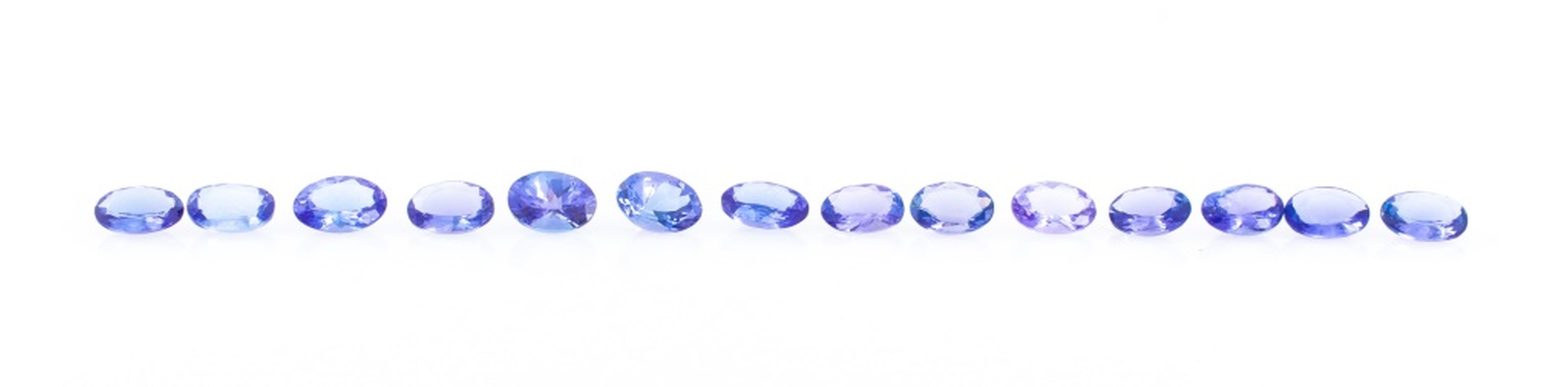 10 CTTW. PARCEL OF LOOSE OVAL-CUT
