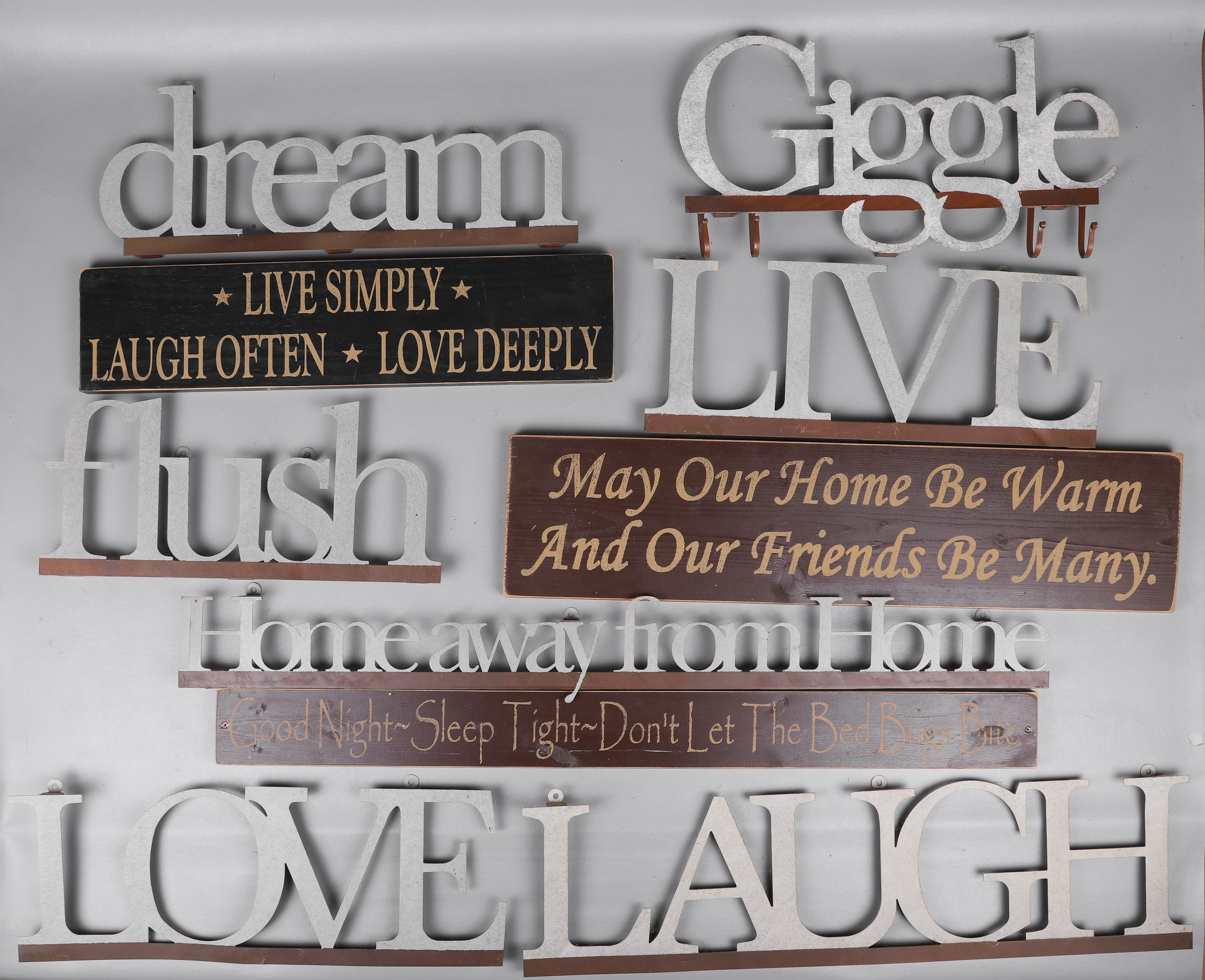 (10) Decorative wall hangings,