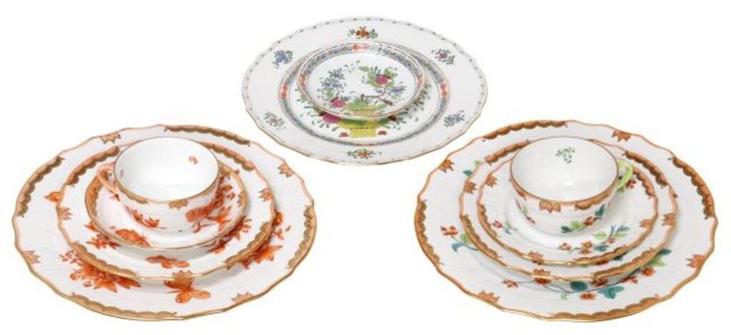 (10) HEREND PORCELAIN PLACE
