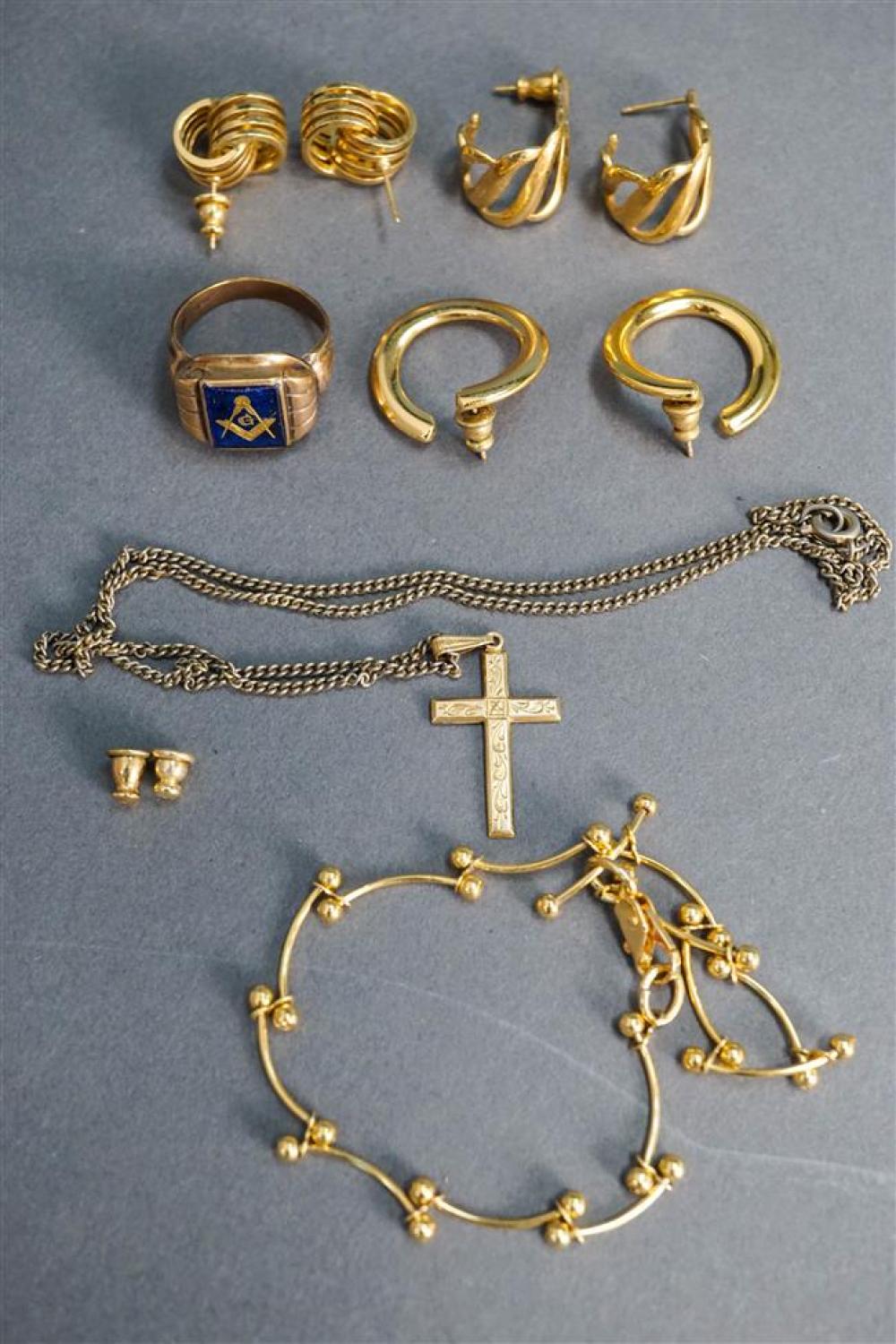 10-KARAT YELLOW-GOLD AND BLUE GLASS
