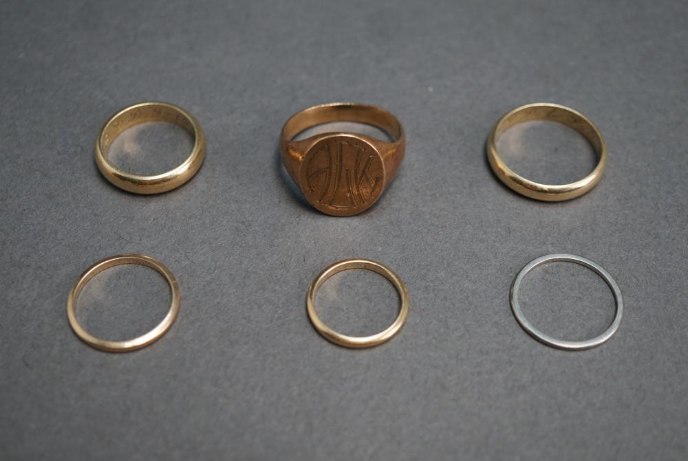 10-KARAT YELLOW-GOLD MONOGRAM