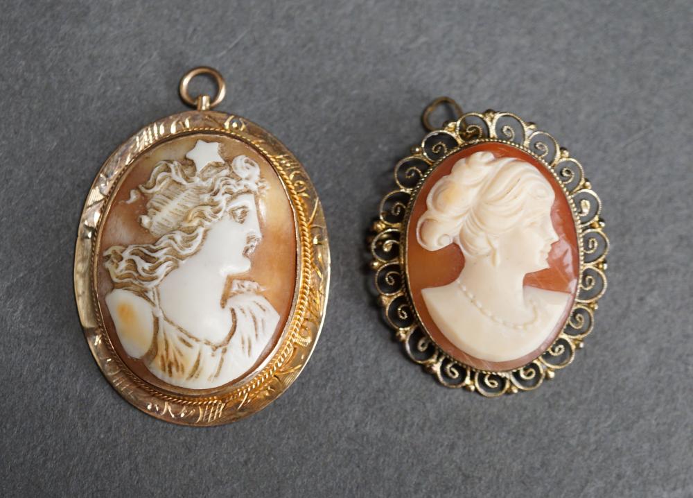 10-KARAT YELLOW-GOLD MOUNTED