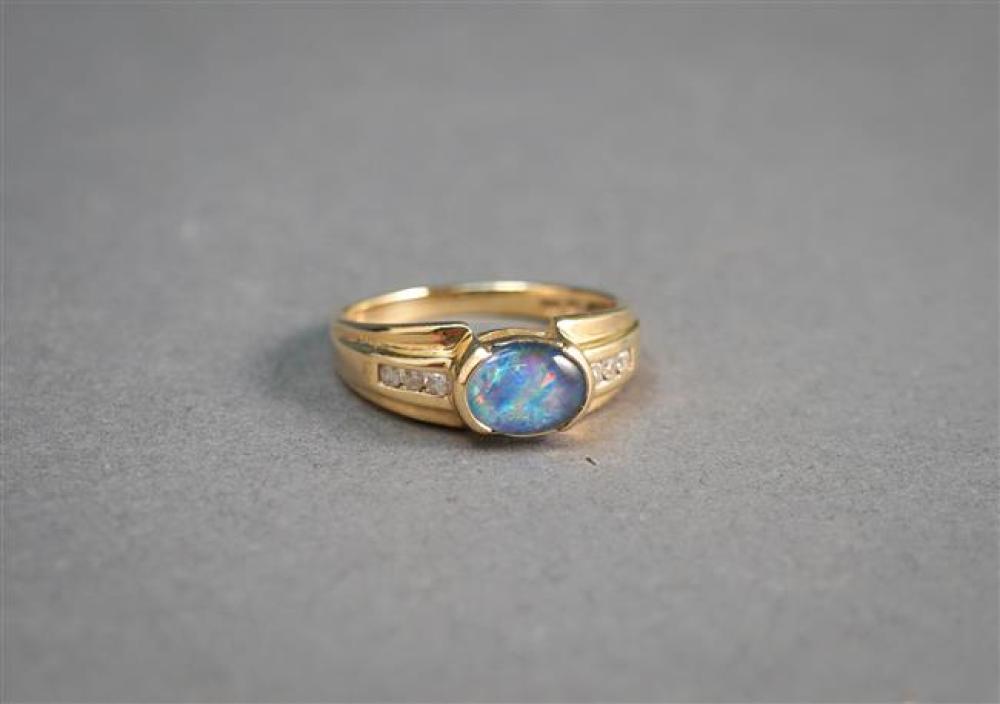10-KARAT YELLOW-GOLD, OPAL
