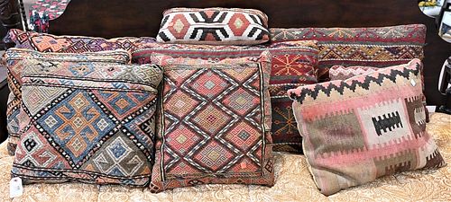 10 PILLOWS MADE OF ORIENTAL BAG