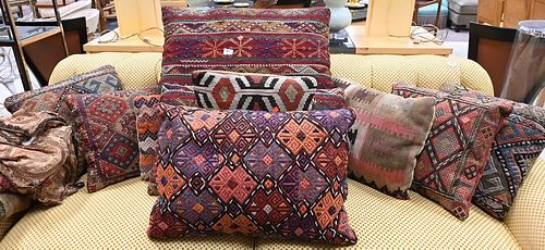 10 PILLOWS MADE OF ORIENTAL BAG