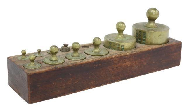 (10) VINTAGE BRASS SCALE