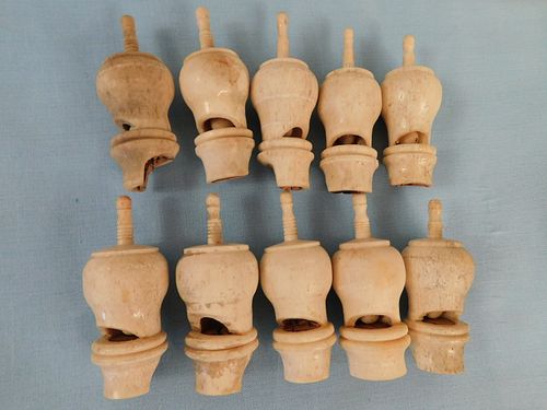 10 WHALEBONE WHISTLESLot of 10