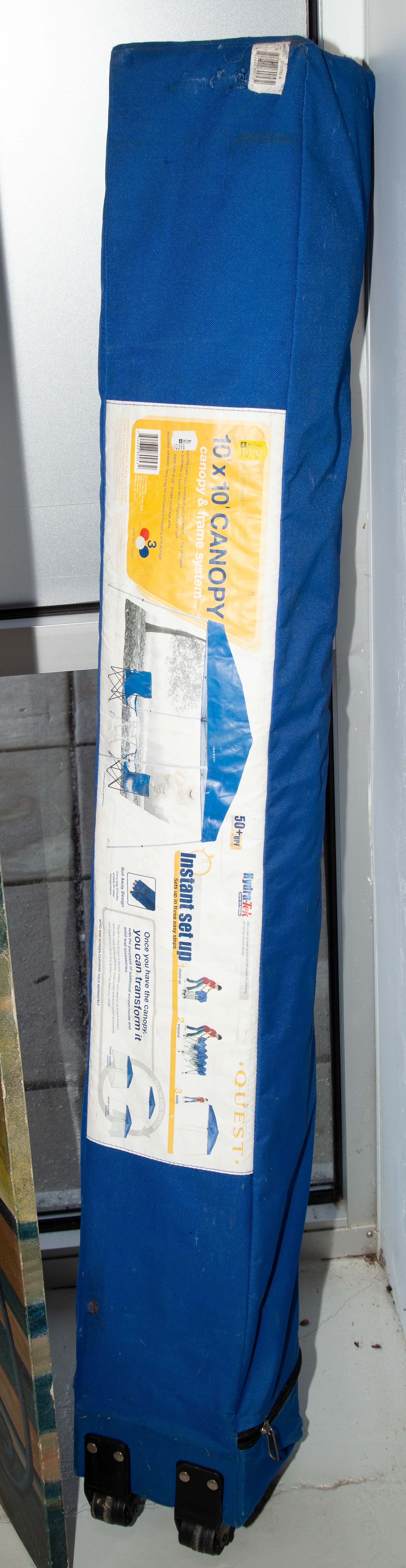 10' X 10' POP-UP CANOPY .