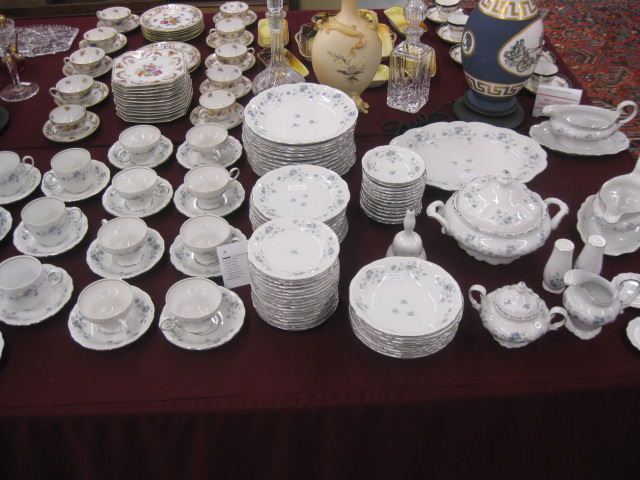 104 pc. Johann Haviland ''Blue