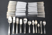 108 PIECE GORHAM 1923 SILVERPL