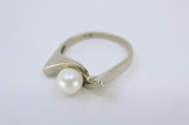 10K GOLD AND PEARL RING, RETRO