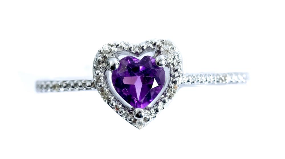10K WG HEART SHAPED AMETHYST &