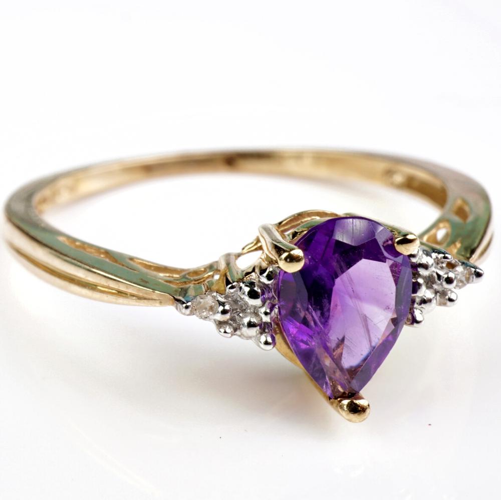 10K YG AMETHYST AND DIAMOND RING SZ