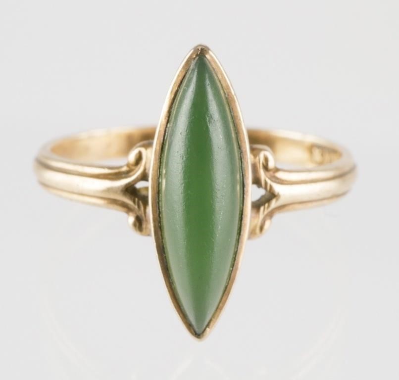 10K YG JADE RINGMarquis cut jade