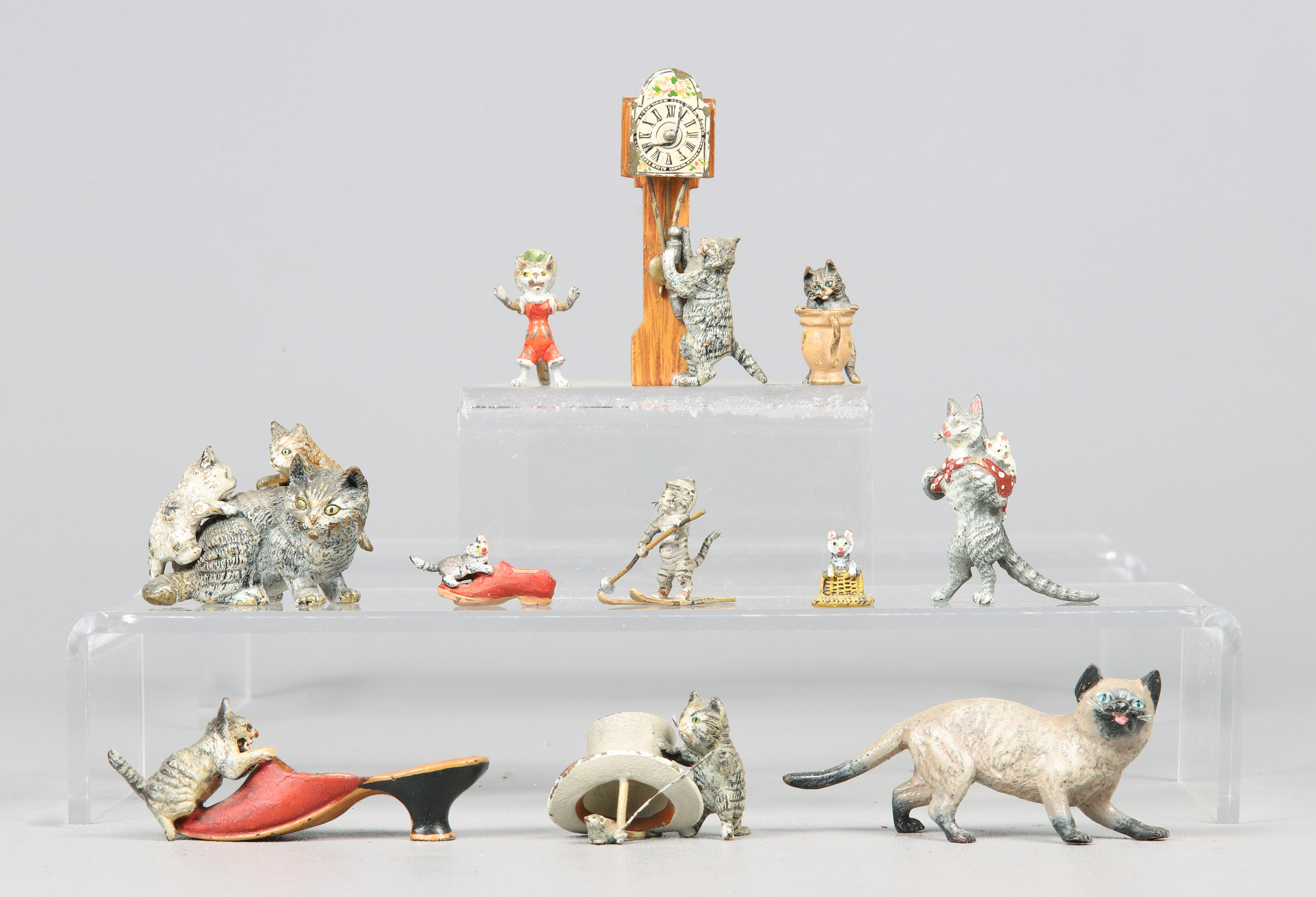 (11) Bronze painted cat and mouse