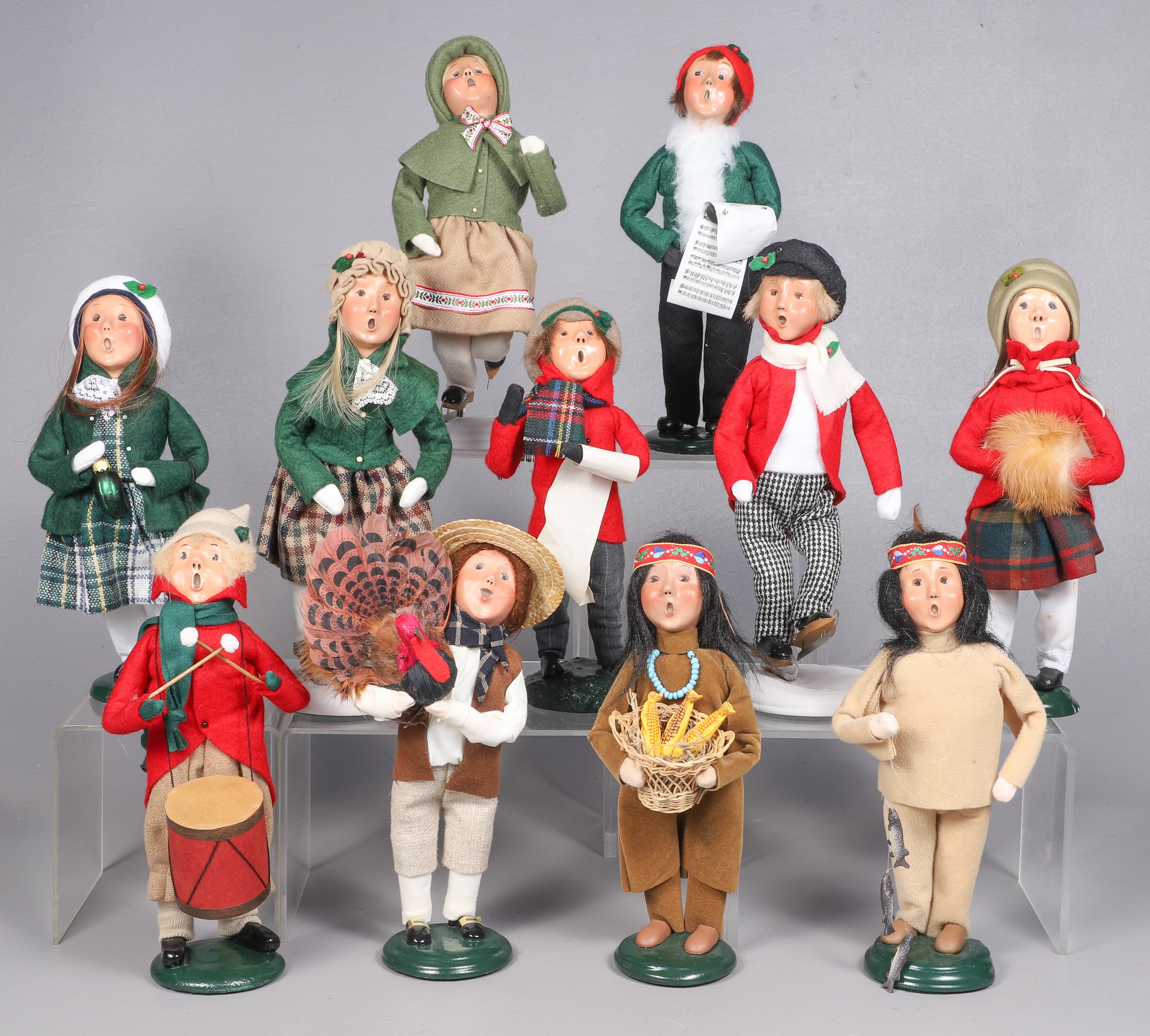 (11) Byers Choice Carolers children