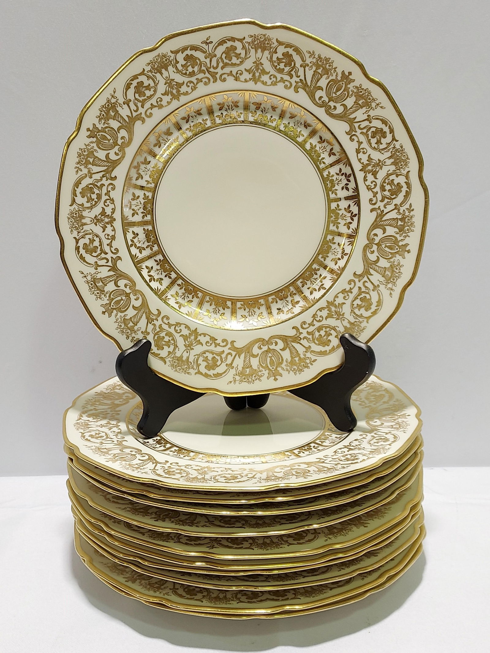 11 HEINRICH & CO GILT EDGE